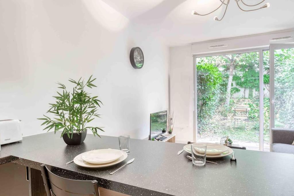 Appartement Moderne, Metro 7, Parking Et Jardin Villejuif Buitenkant foto