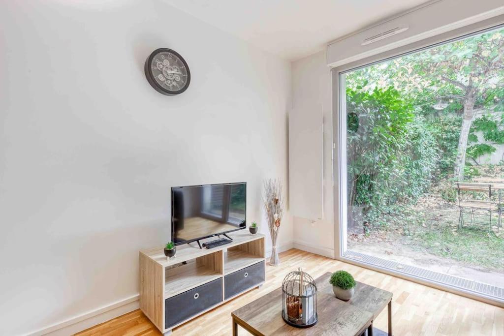 Appartement Moderne, Metro 7, Parking Et Jardin Villejuif Buitenkant foto